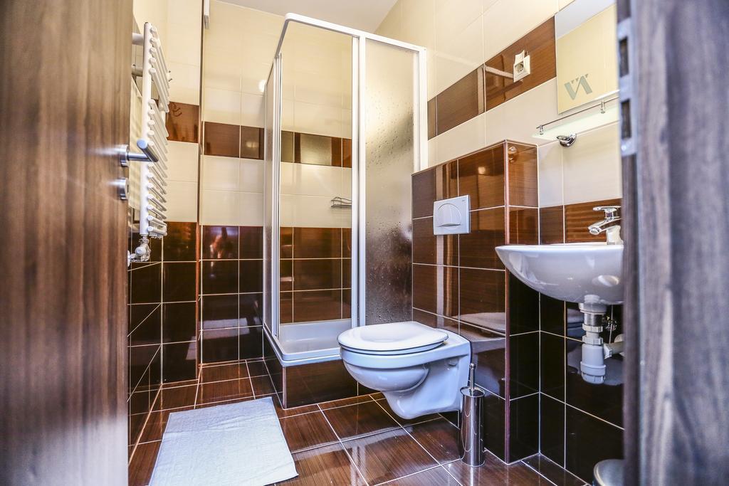 Granatalma Vendeghaz Hotel Fehervarcsurgo ภายนอก รูปภาพ